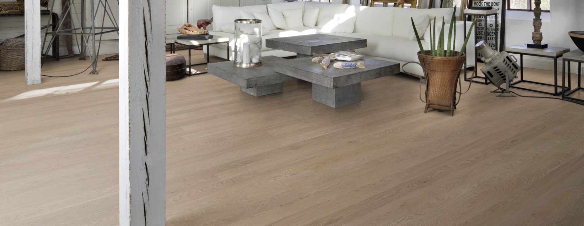 Паркетная доска Kahrs Канвас Рейтер Reiter 13103AEK1UKW185 Variation 1860×127×13 фото в интерьере