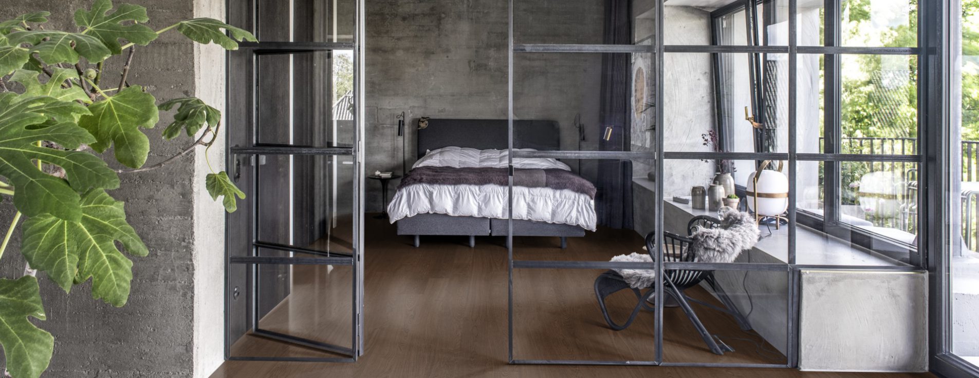 Паркетная доска Kahrs Life Authentic Дуб Saffron LTCLRW4005-193 Calm 1980×193×10 фото в интерьере