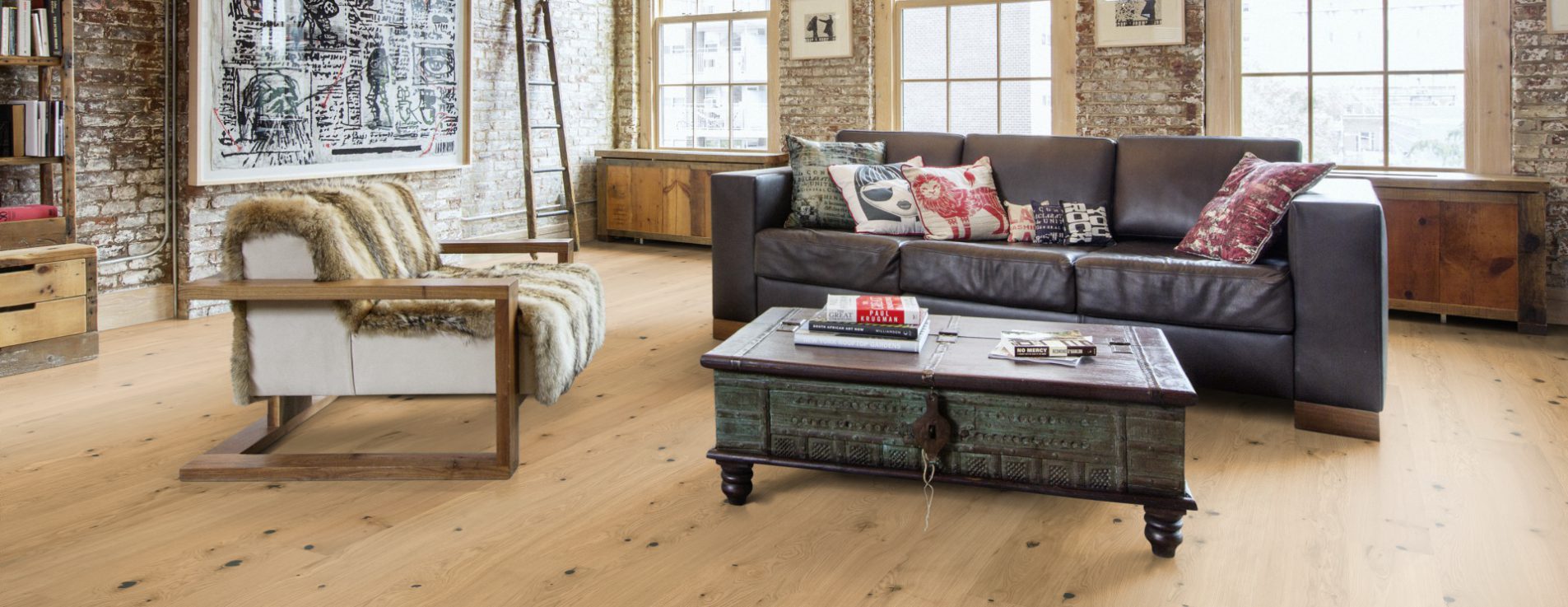 Паркетная доска Kahrs Life Authentic Дуб Fennel LTCLRW4015-193 Dynamic 1980×193×10 фото в интерьере