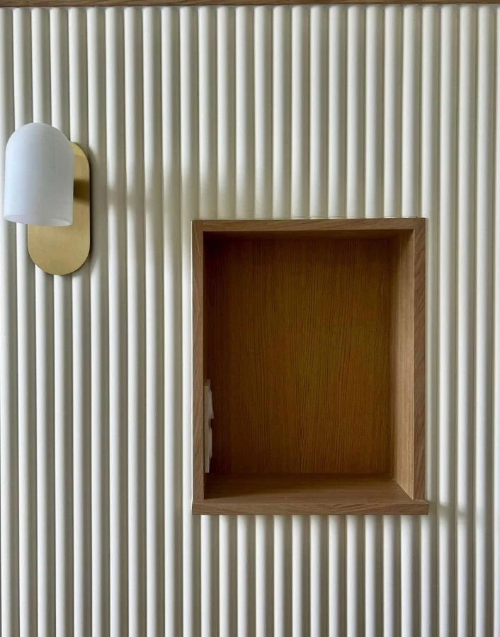 Стеновая панель под покраску Orac Decor Flute XL WX218 2600×253×17,3 фото в интерьере