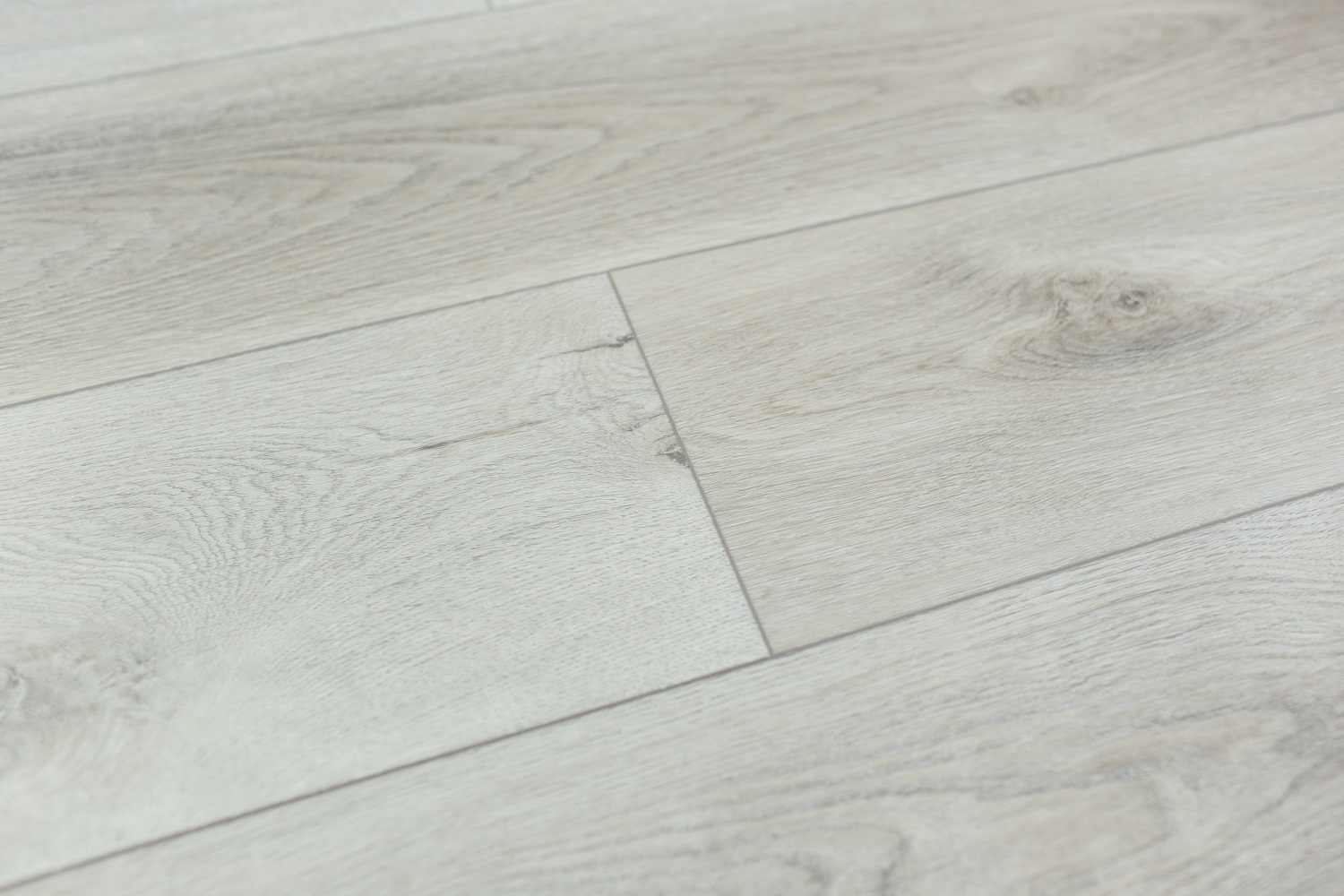 Кварцвиниловая плитка Art East клеевая Art Tile Premium Дуб Эдинбург 102-2 ATP 1219,2×184,15×2,5