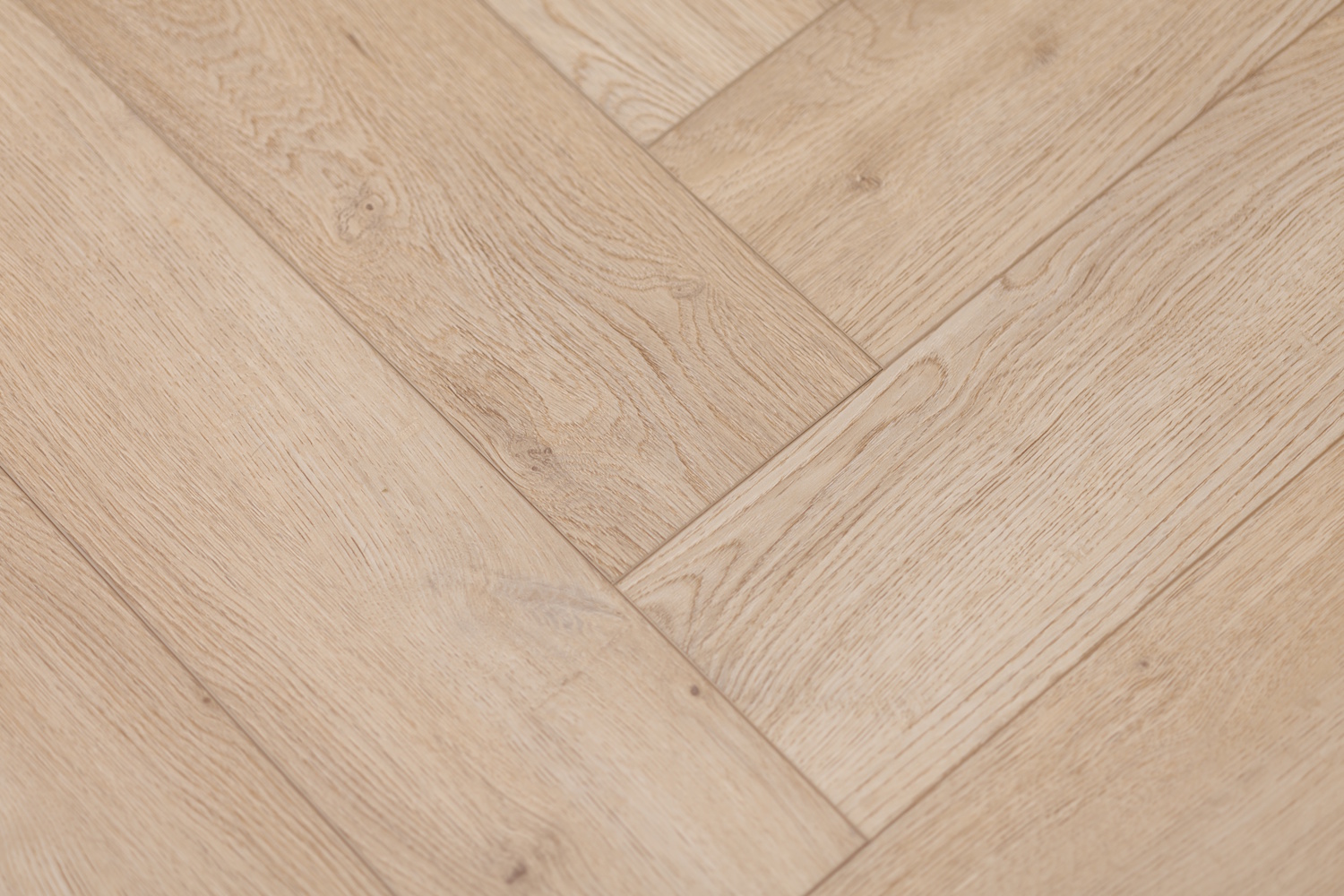 Кварцвиниловая плитка Art East замковая Art Tile Click Parquet HV Дуб Виктори 45-16-ATC-HV венгерская елка 600×150×4