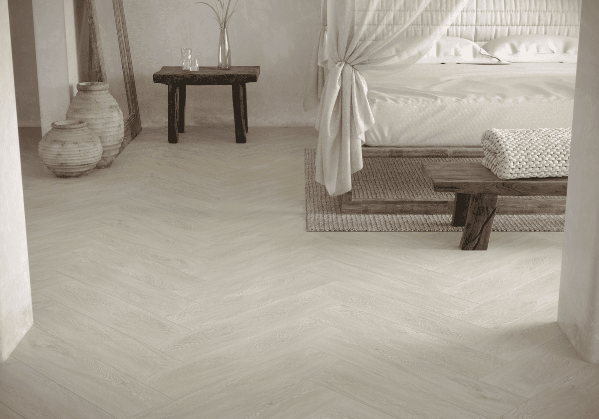 Кварцвиниловый SPC ламинат Art East Art Stone Armor Самшит Диомид 98-ARM-MPL-HV венегерская елка 580×145×9 фото в интерьере