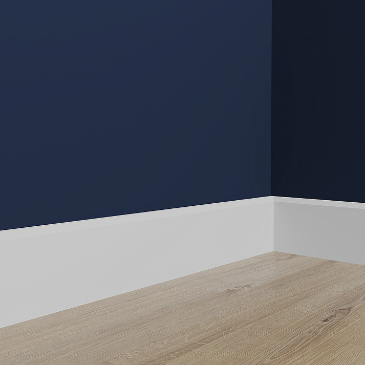 Плинтус под покраску Европласт U.6.53.119 2000×100×16 фото в интерьере