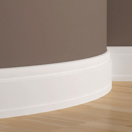 Плинтус под покраску гибкий Европласт 1.53.102 2000×150×22 фото в интерьере