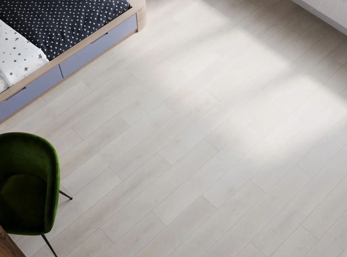 Кварцвиниловая плитка Norland клеевая Sigrid LVT Alva 1003-12 1219,2×184,15×2 фото в интерьере