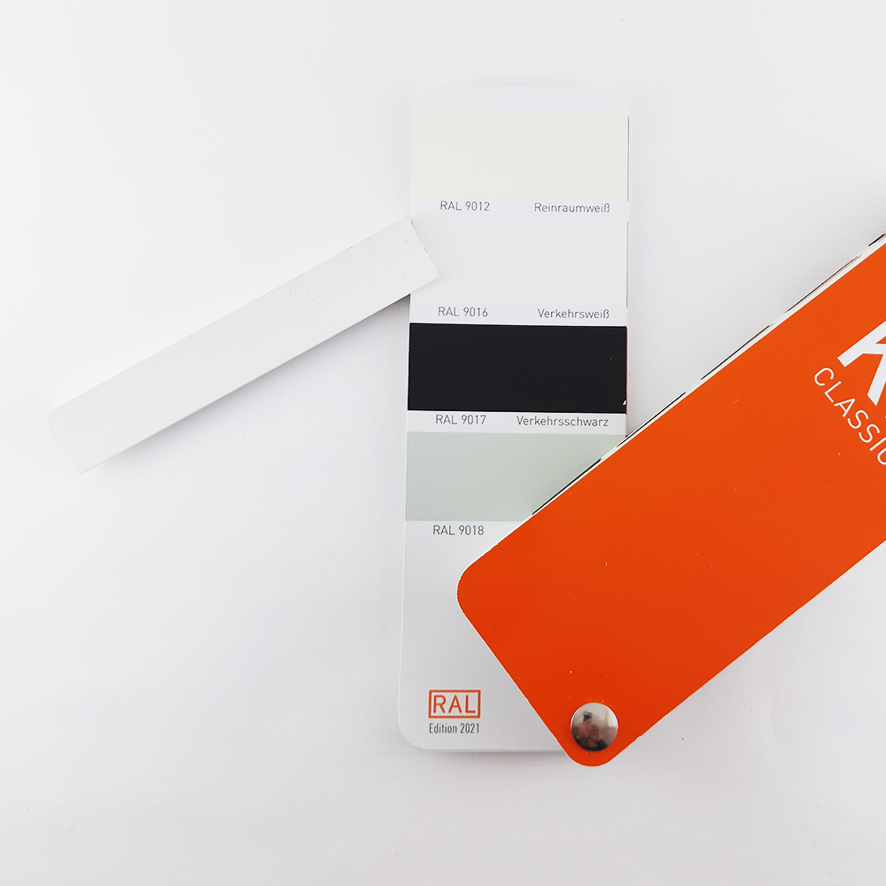 Микроплинтус алюминиевый Modern Decor RAL 9016 Белый муар 71-58-09 2500×6×11