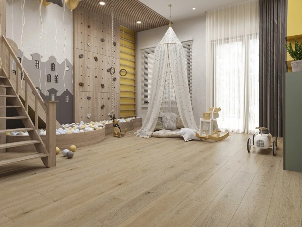 Кварцвиниловая плитка Alpine Floor клеевая Ultra Дуб Миндальный ЕСО 5-27 1219,2×184,15×2 фото в интерьере