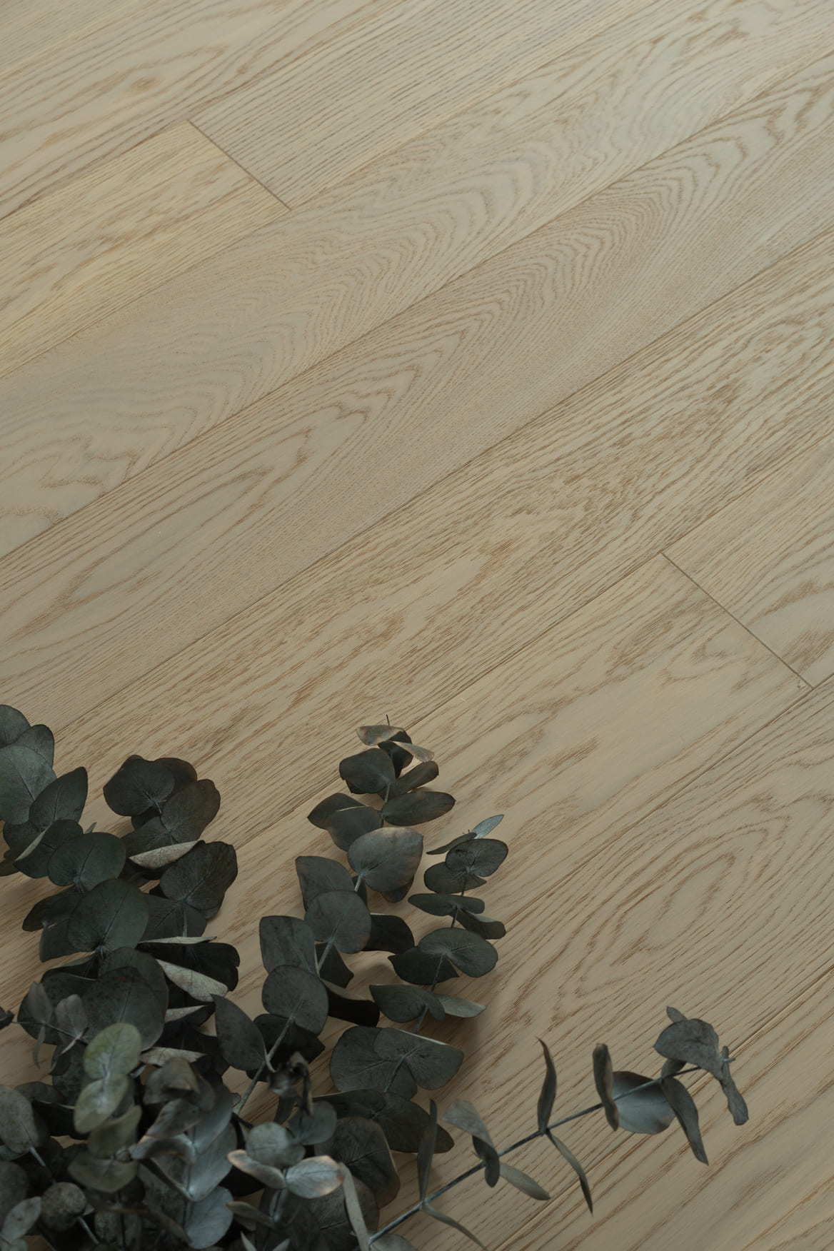 Паркетная доска Дрим Дуб Майорка 101107196KU09111 микс натур 1800×188×14 фото в интерьере