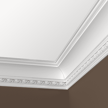 Потолочный плинтус под покраску Европласт 1.50.256 2000×133×173 фото в интерьере