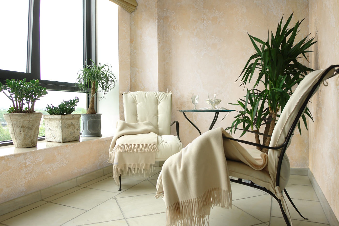 Штукатурка декоративная Lanors Ламарк Lamarck 4 кг фото в интерьере