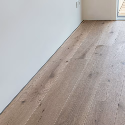 Микроплинтус алюминиевый Decaro M15A Brass Brush Латунный браш 2000×6×15