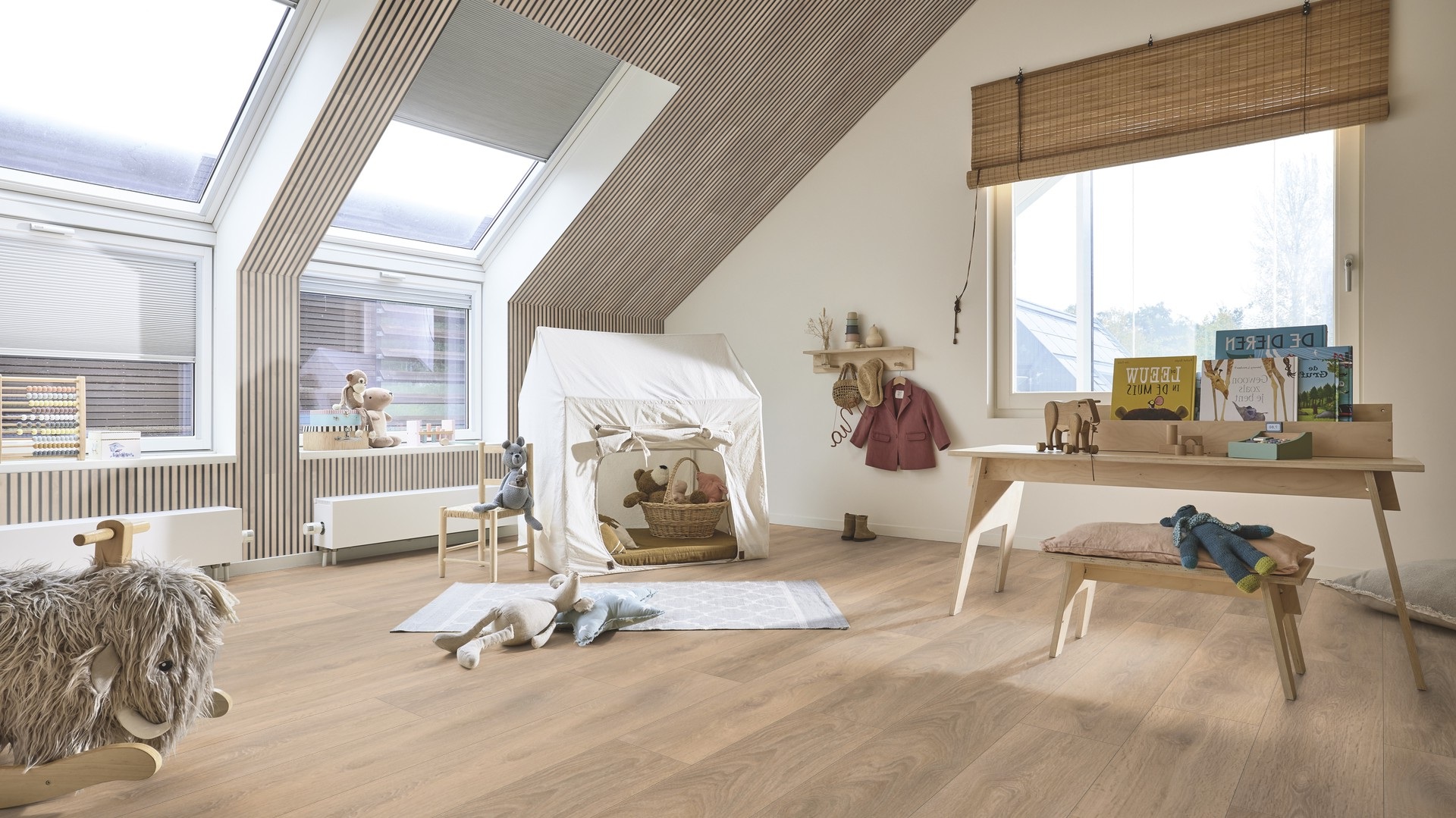 Ламинат Meister LD 250 Дуб Сэнд Sand oak 600002-1288244-07004 1288×244×10 фото в интерьере