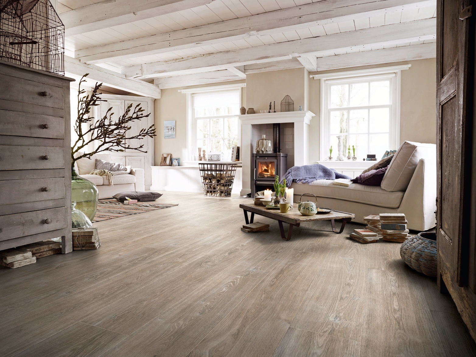 Ламинат Meister LL 250 Дуб Вайт грей White grey oak 600009-2052248-06277 2052×248×10 фото в интерьере