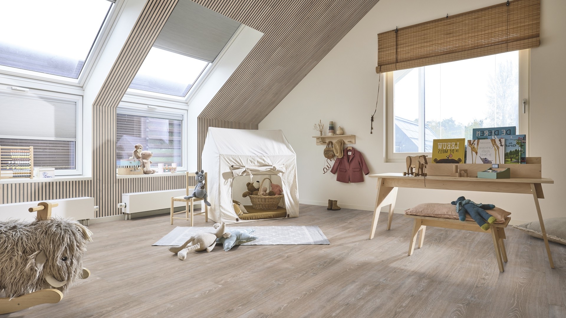 Ламинат Meister LL 250 Дуб Вайт грей White grey oak 600009-2052248-06277 2052×248×10 фото в интерьере