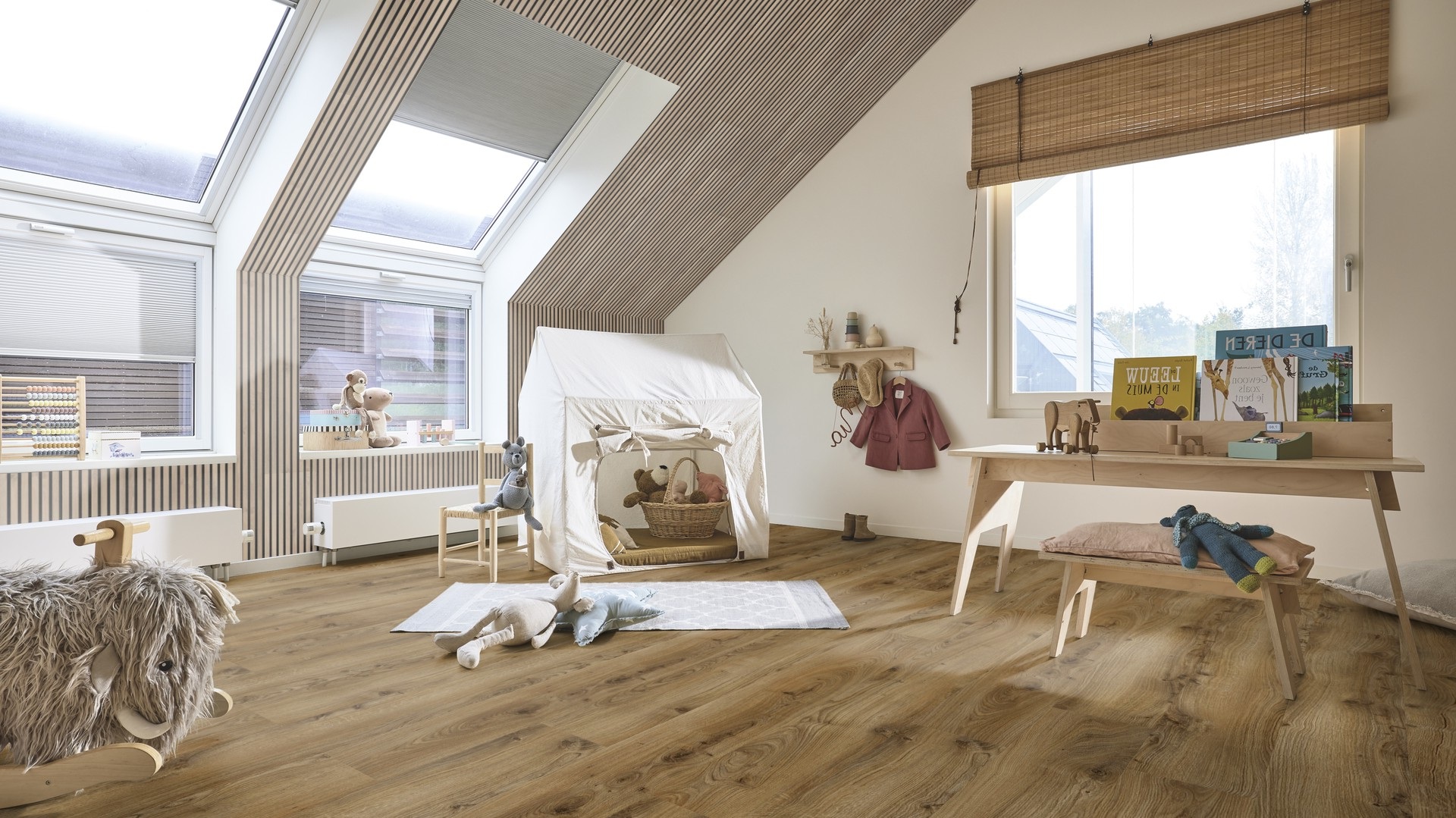 Ламинат Meister LL 250 Дуб Натмег касл Nutmeg castle oak 600009-2052248-07130 2052×248×10 фото в интерьере