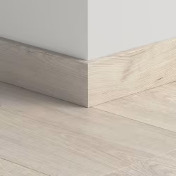 Плинтус МДФ Pergo Дуб Деревенский Светлый PGVSK40095 2400×58×12