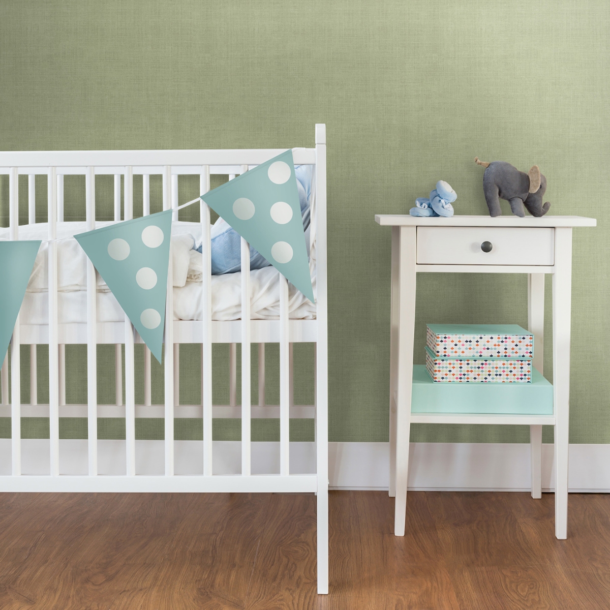 Обои York Daydream Vava MB16038 10,06×0,53 фото в интерьере