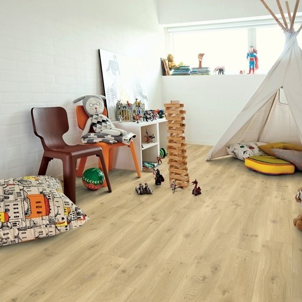 Кварцвиниловая плитка Pergo клеевая Optimum Glue Classic plank Дуб Современный натуральный V3201-40018 1256×194×2,5 фото в интерьере