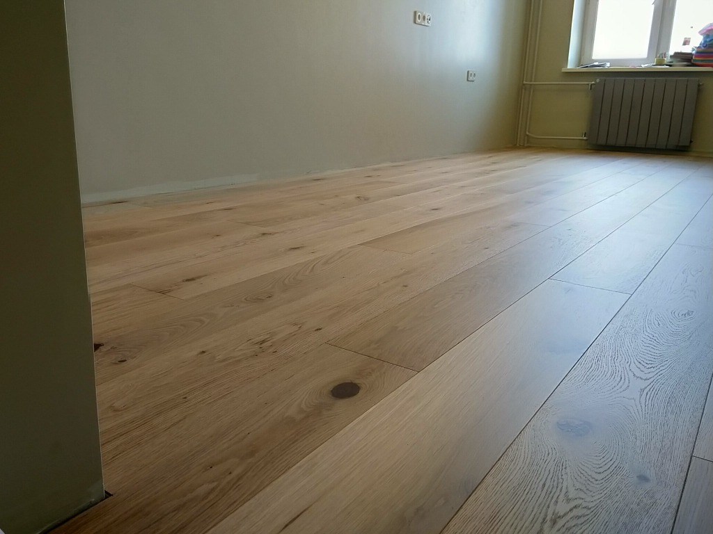 Инженерная доска Cora Natural Oak Pure rustic 1600-2400×185×16 фото в интерьере