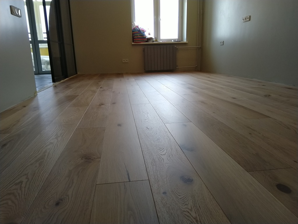 Инженерная доска Cora Natural Oak Pure rustic 1600-2400×185×16 фото в интерьере