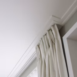 Потолочный плинтус под покраску Orac Decor Luxxus C360 2000×60×21