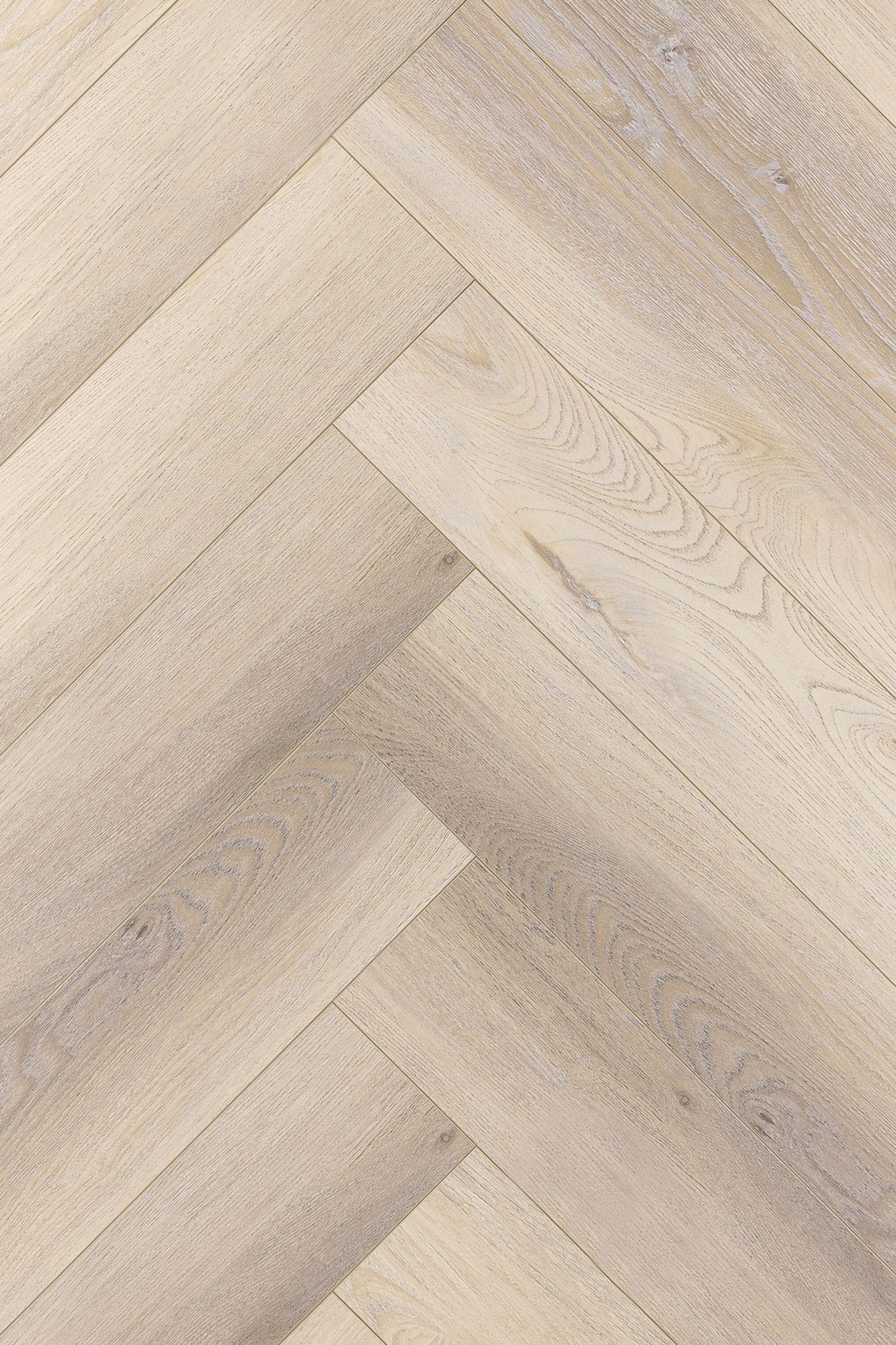 Ламинат CBM Koruna Дуб Патек 822 венгерская елка 606,8×101,1×12