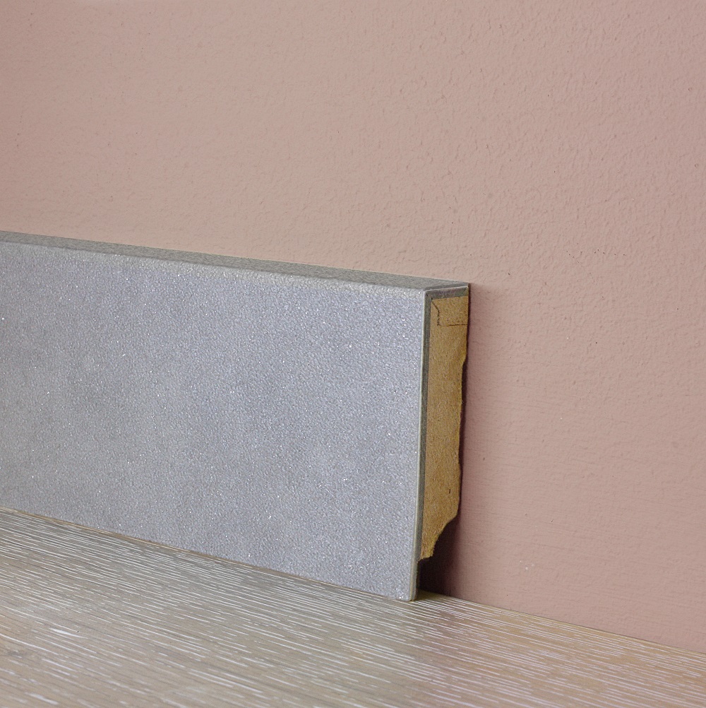 Плинтус МДФ виниловый FineFloor Stone Кампс-Бей FF-1588/1488 2400×60×12,5 фото в интерьере