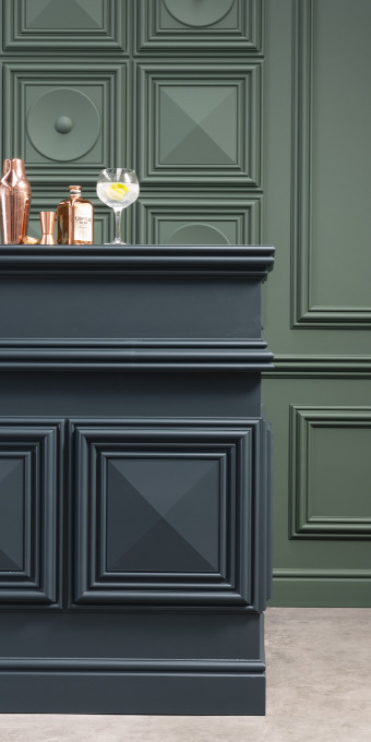 Гибкий молдинг под покраску Orac Decor New Classic P4025F 2000×83×34 фото в интерьере