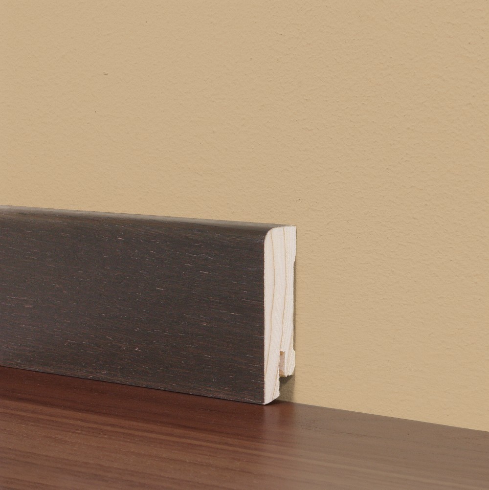 Плинтус деревянный Tarkett Венге 2400×60×16 фото в интерьере