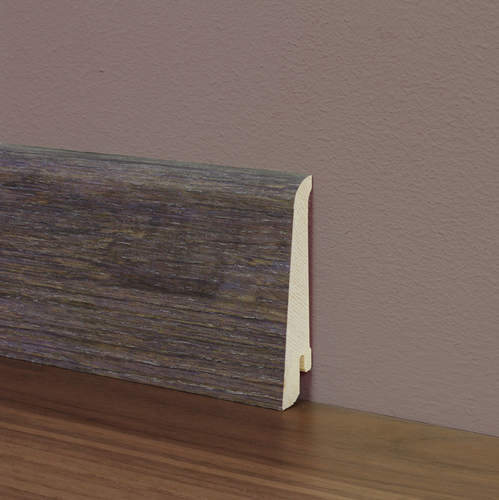 Плинтус деревянный Tarkett АРТ Амбер Йоханнесбург 2400×80×20 фото в интерьере