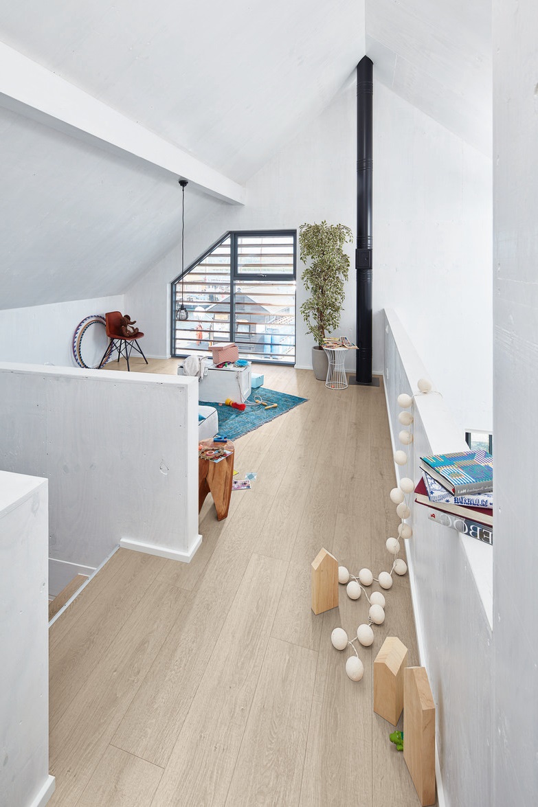 Ламинат Meister LD 150 Дуб Вайт лэйд White lyed oak 600017-1288198-06181 1288×198×8 фото в интерьере