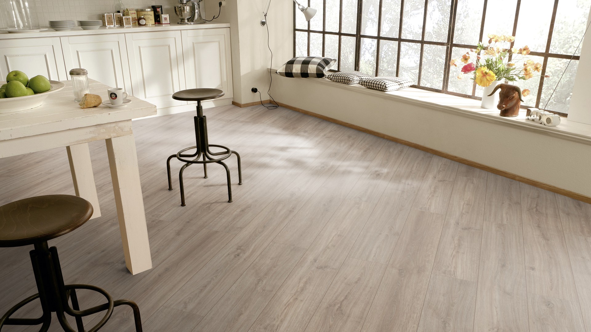 Ламинат Meister LD 150 Дуб Аркадия Arcadia oak 600017-1288198-06412 1288×198×8 фото в интерьере