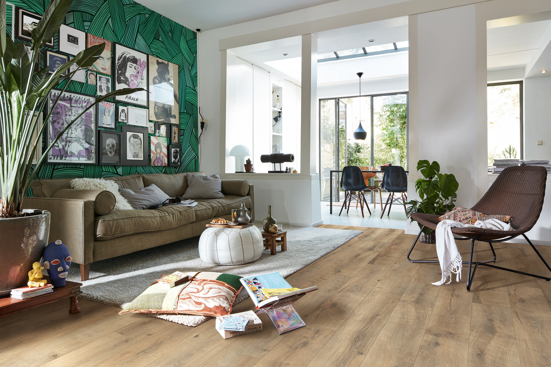 Ламинат Meister LD 150 Дуб Крэкд Терра Cracked Terra oak 600017-1288198-06439 1288×198×8 фото в интерьере