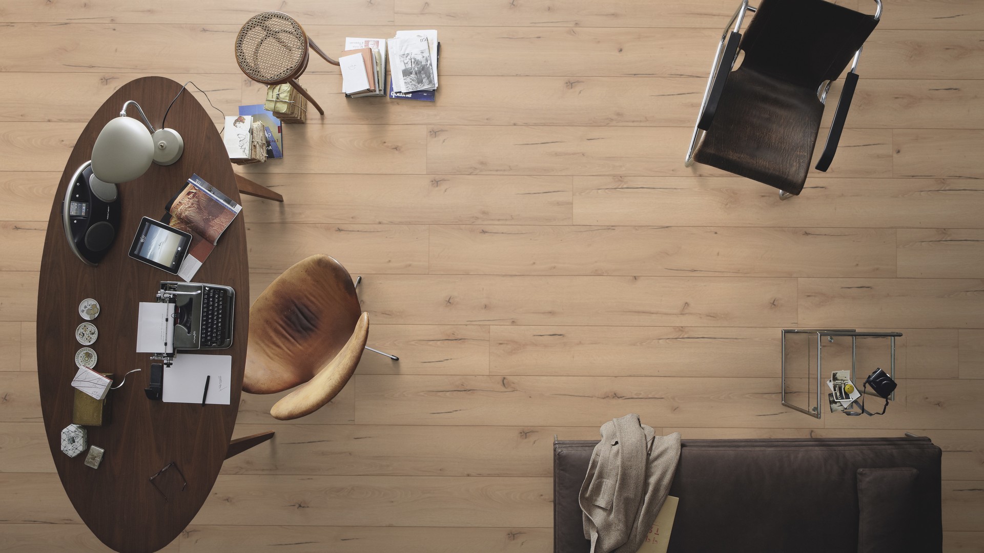 Ламинат Meister LL 150 Дуб Лайт крэкд Light cracked oak 600007-2052220-06258 2052×220×8 фото в интерьере