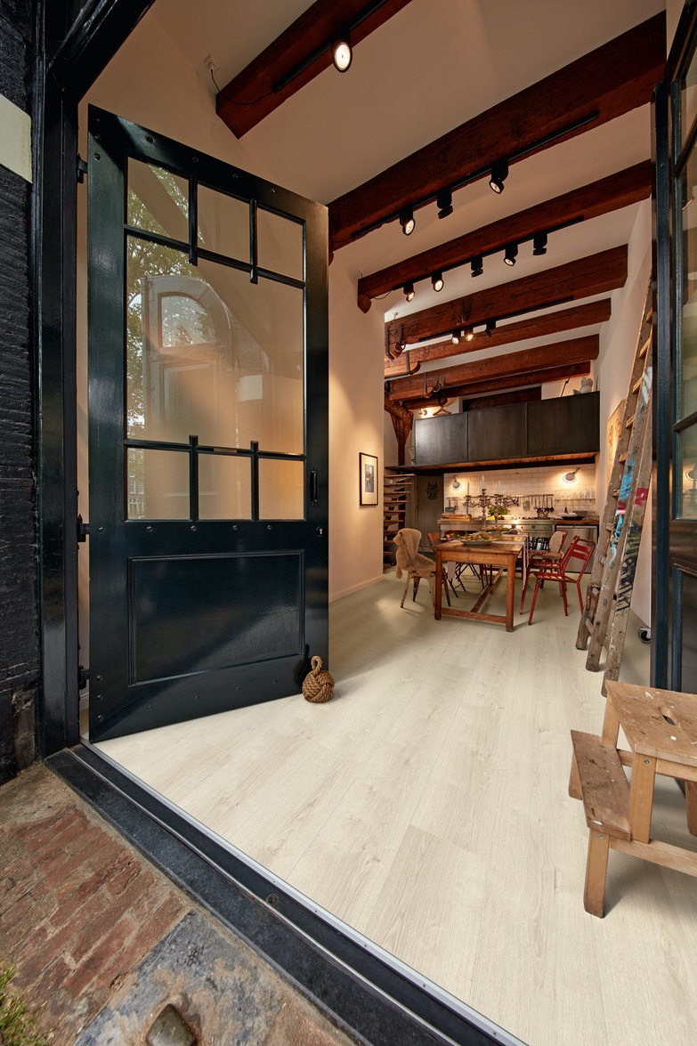 Ламинат Meister LL 150/6835 Дуб Iceland 2052×220×8 фото в интерьере