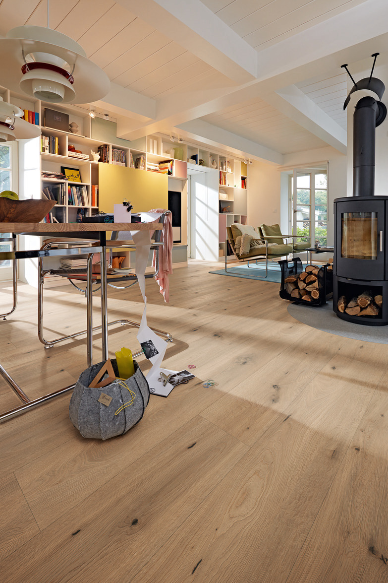 Ламинат Meister LL 150 Дуб Лайт филд Light field oak 600007-2052220-06843 2052×220×8 фото в интерьере