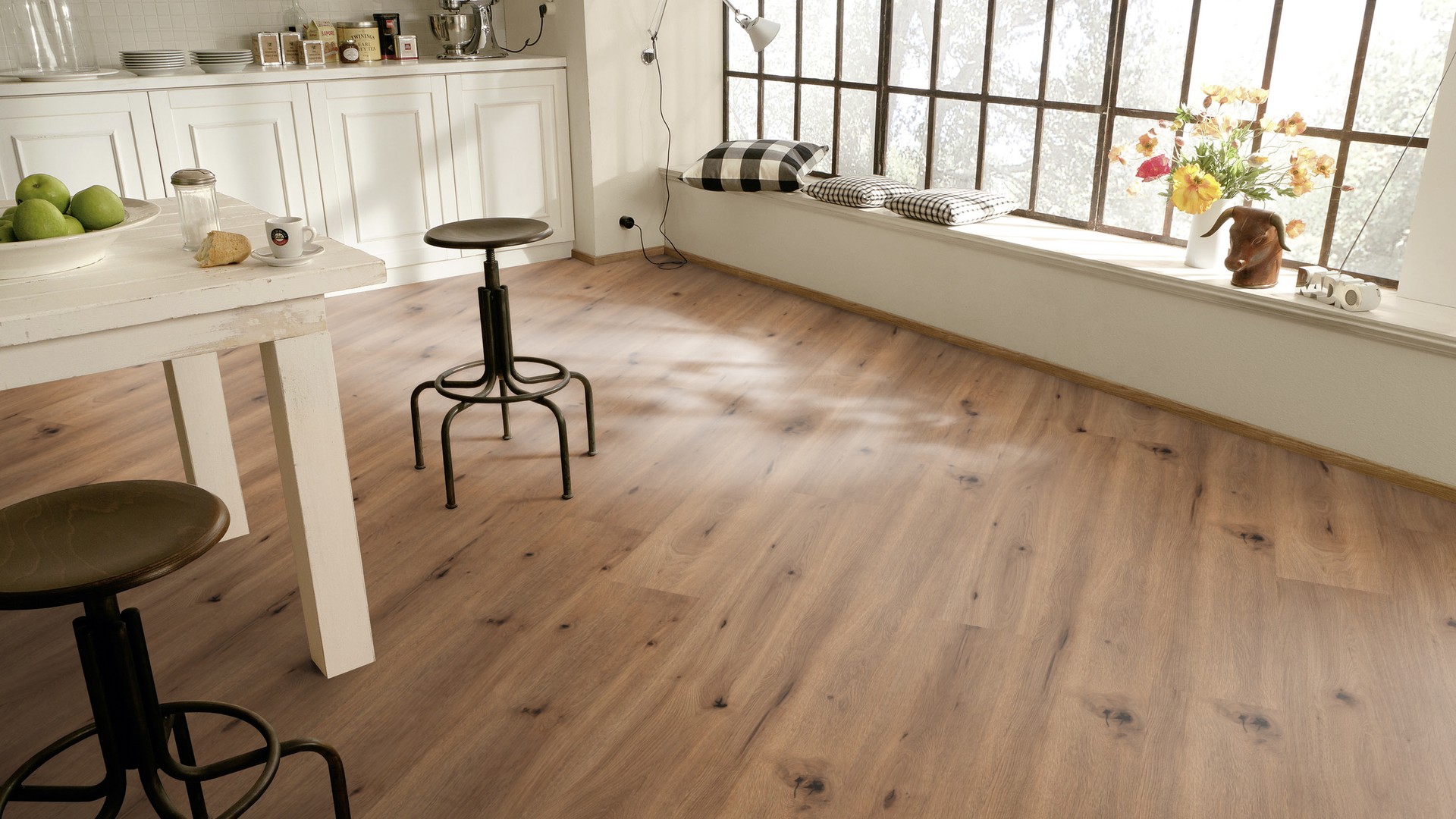 Ламинат Meister LL 150 Дуб Лайт филд Light field oak 600007-2052220-06843 2052×220×8 фото в интерьере