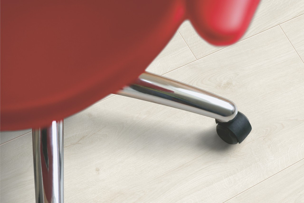 Ламинат Pergo Malmo Pro Дуб лагуна L1258-04430 1380×156×8 фото в интерьере