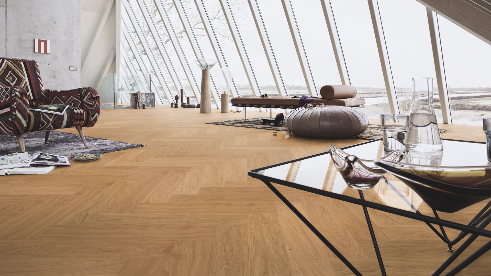 Паркетная доска Meister PS 500 Residence Дуб гармония лак 8027 елка 710×142×13 фото в интерьере Паркетная доска Meister PS 500 Residence Дуб гармония лак 8027 елка 710×142×13 фото в интерьере