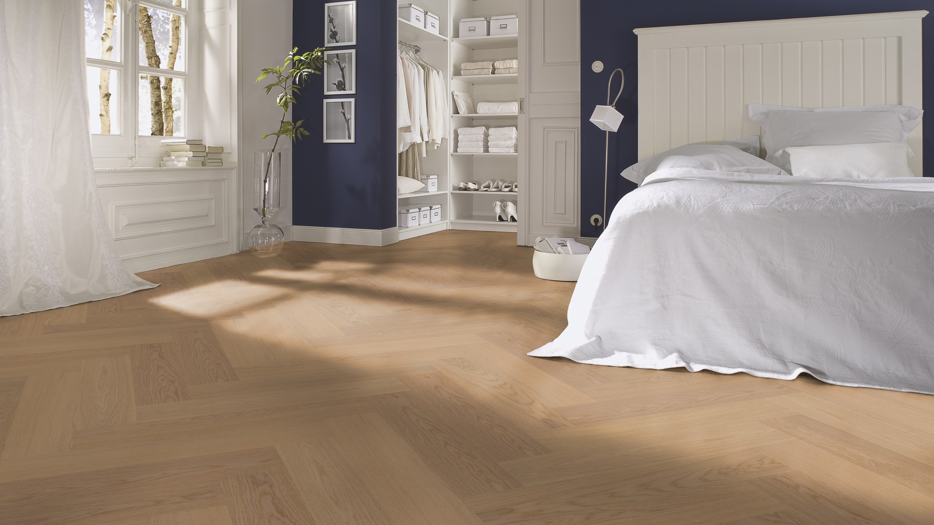 Паркетная доска Meister PS 500 Residence Дуб гармония Чистый 8583 елка 710×142×13 фото в интерьере Паркетная доска Meister PS 500 Residence Дуб гармония Чистый 8583 елка 710×142×13 фото в интерьере