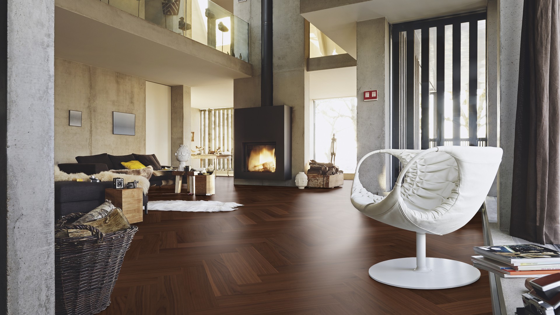 Паркетная доска Meister PS 500 Residence Орех американский лайвли 8044 елка 710×142×13 фото в интерьере