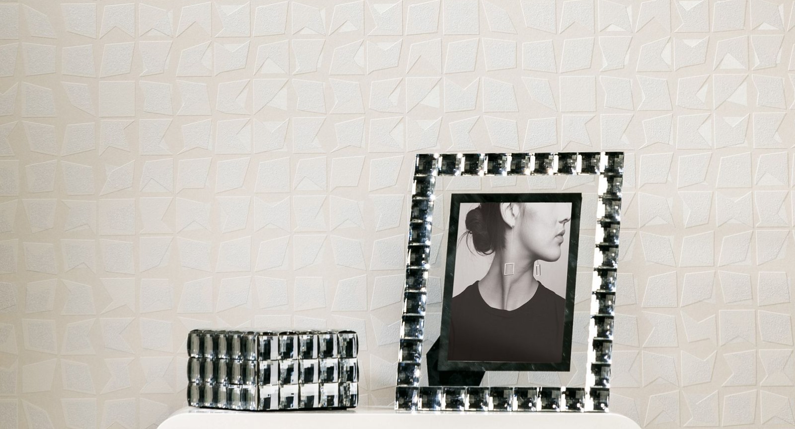 Обои Loymina Liberty Albers LIB5 001 фото в интерьере