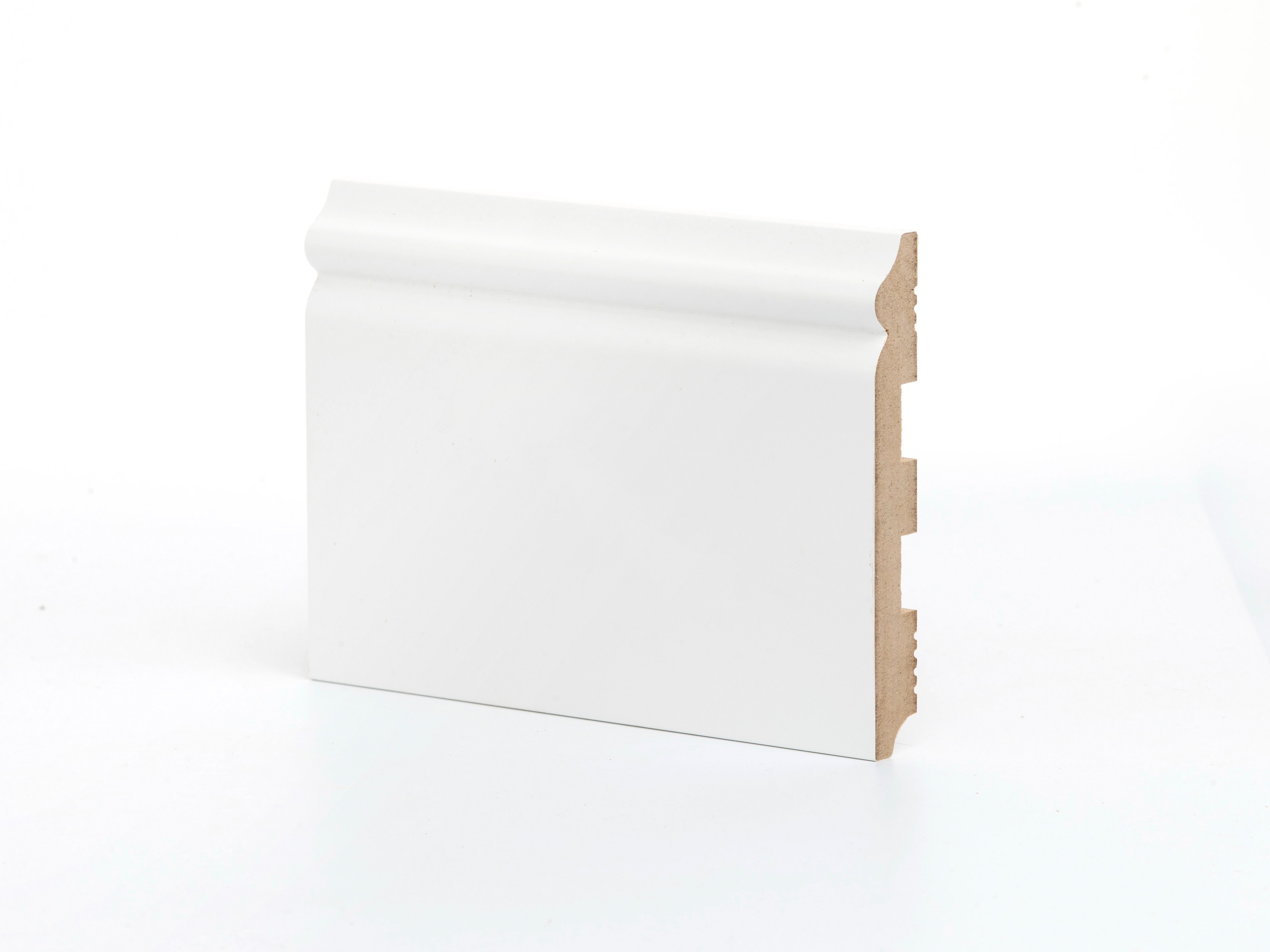 Плинтус МДФ крашеный Ликорн K-08 белый 2050×137×18