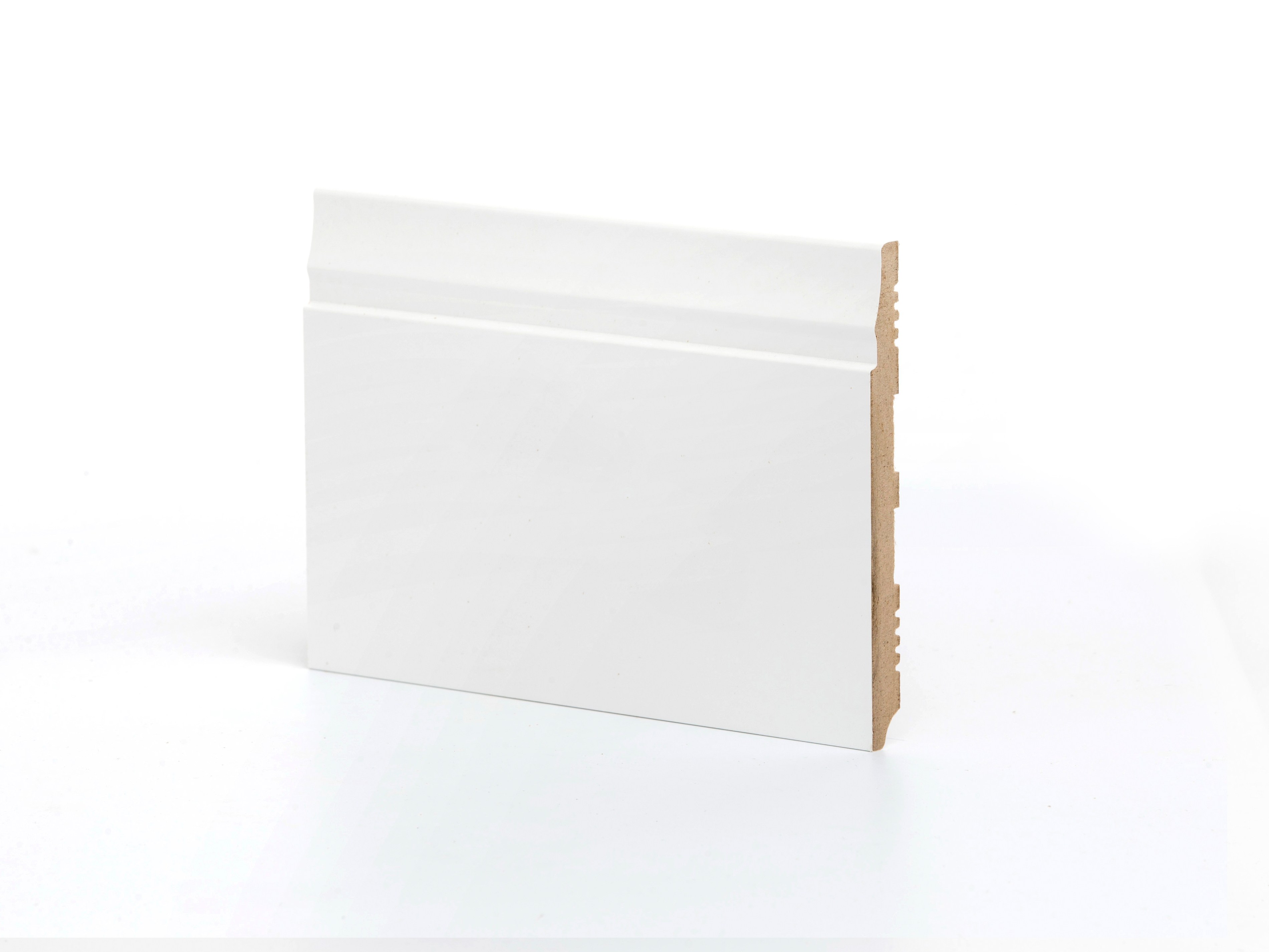 Плинтус МДФ крашеный Ликорн K-23 белый 2050×133×12