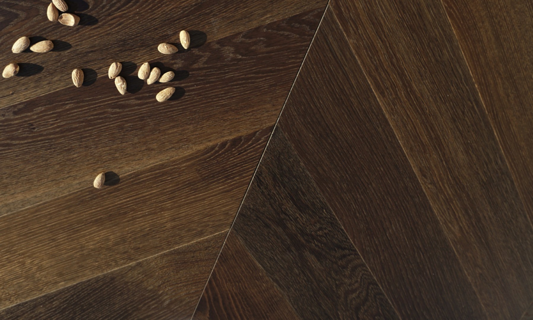 Паркетная доска Parquet Prime Дуб Saur Louvre французская елка 710×128×14 Паркетная доска Parquet Prime Дуб Saur Louvre французская елка 710×128×14