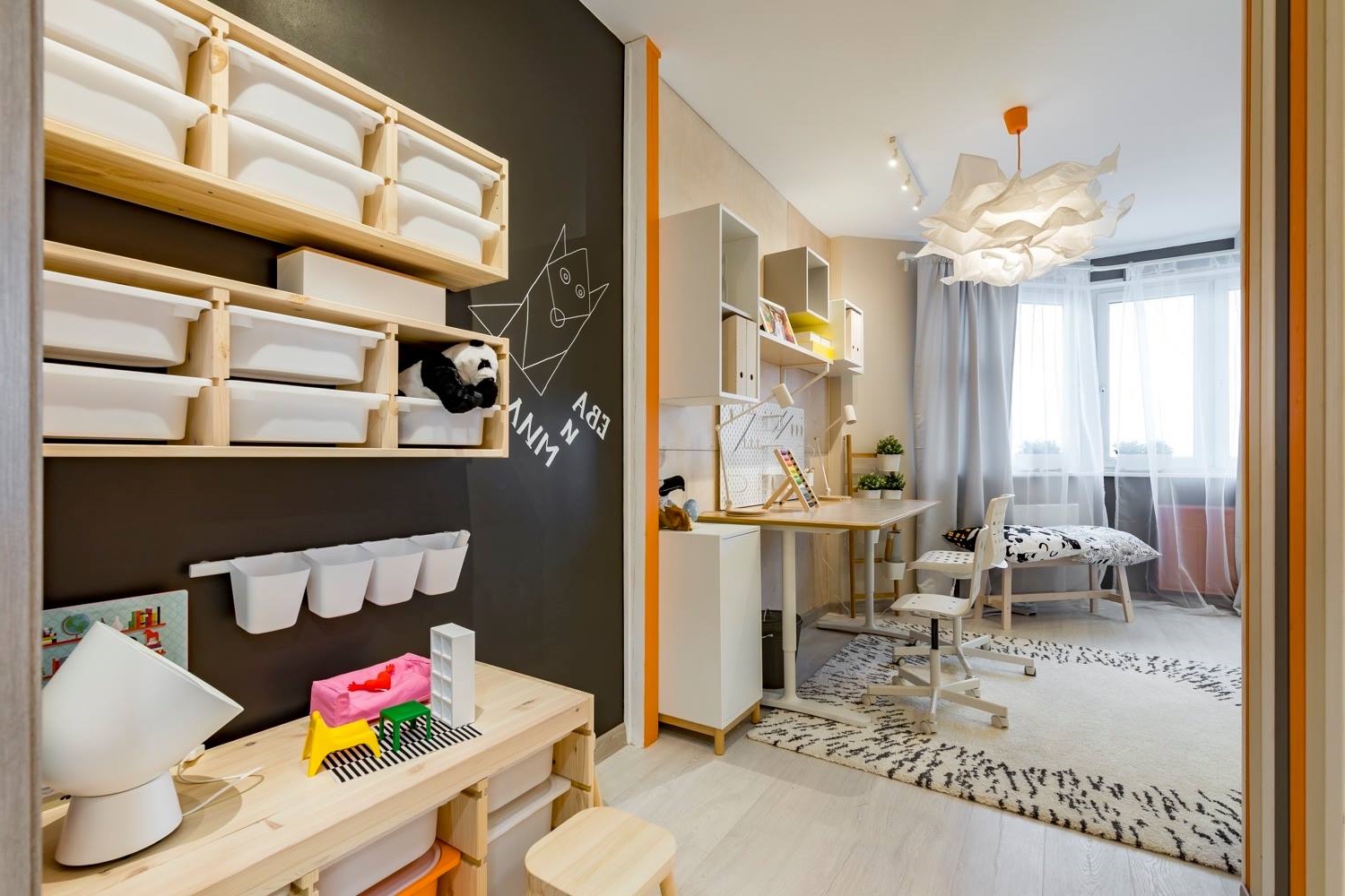 Краска Lanors Mons цвет Угольный Carbon 25 Satin 1 л фото в интерьере