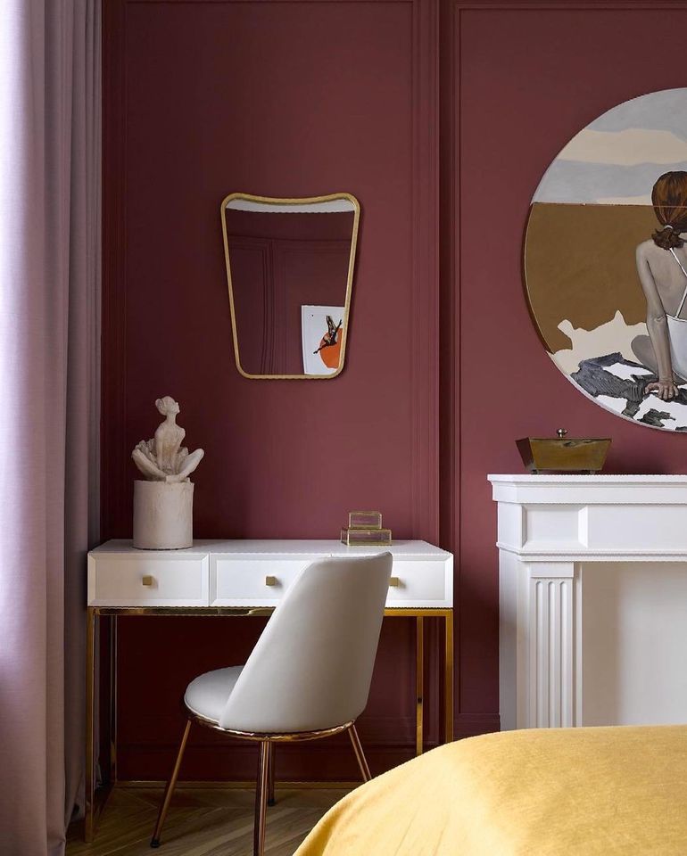 Краска Lanors Mons цвет Бордово-коричневый Claret-Brown 87 Satin 1 л фото в интерьере