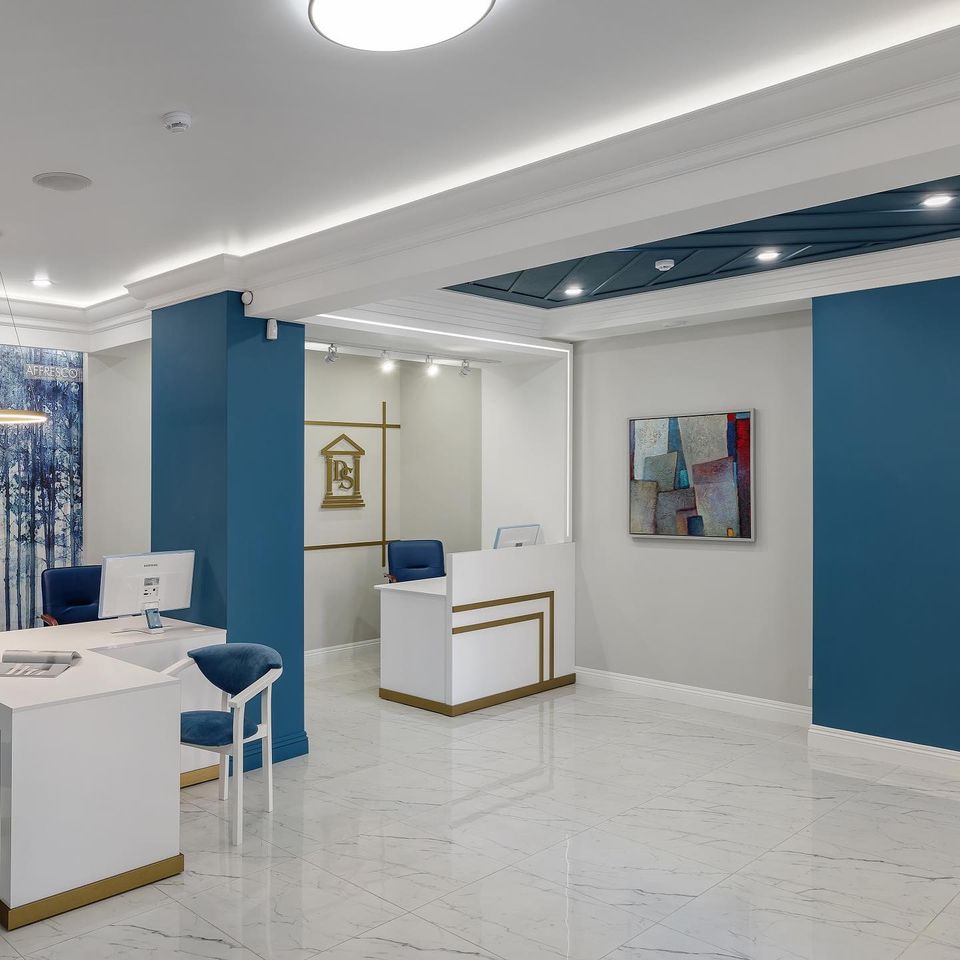 Краска Lanors Mons цвет Сапфир Sapphire 111 Eggshell 1 л фото в интерьере