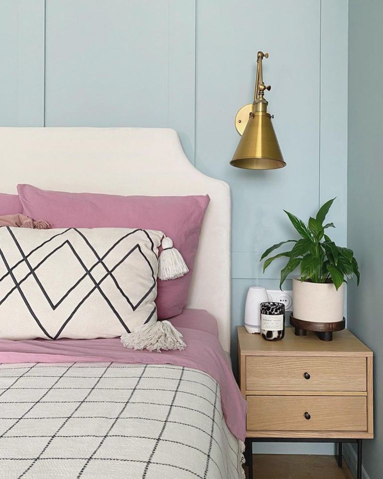 Краска Lanors Mons цвет Безмятежность Serenity 175 Satin 1 л фото в интерьере